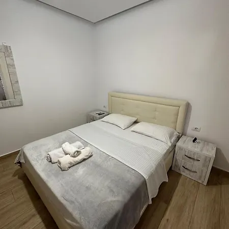 Hotel Hoteleri Ervisi Deja's Ford